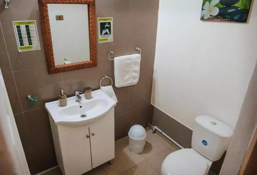 تختخواب و صبحانه Di Giorgio Hostal