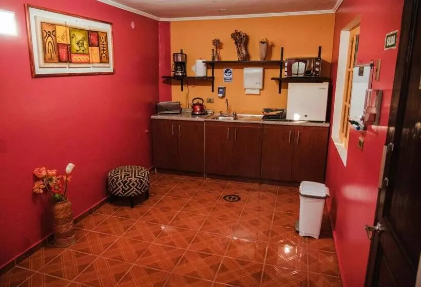 تختخواب و صبحانه Di Giorgio Hostal