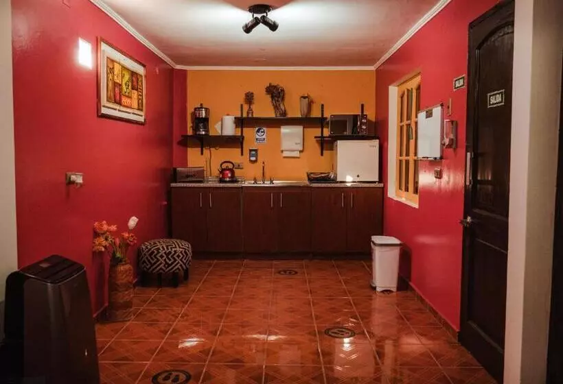 تختخواب و صبحانه Di Giorgio Hostal