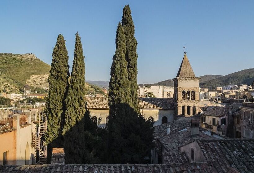 Regina Bed And Breakfast