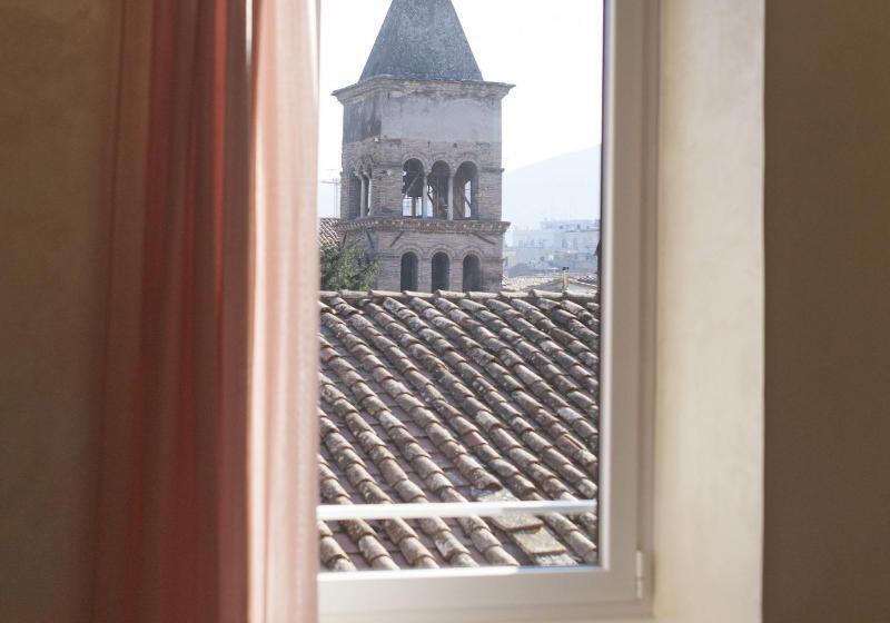 Regina Bed And Breakfast