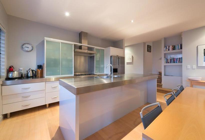 ベッドアンドブレックファースト Sea Breeze Lodge