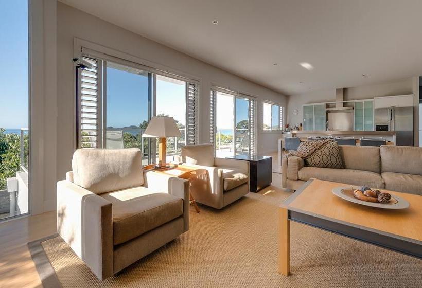 ベッドアンドブレックファースト Sea Breeze Lodge