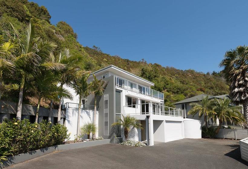 ベッドアンドブレックファースト Sea Breeze Lodge