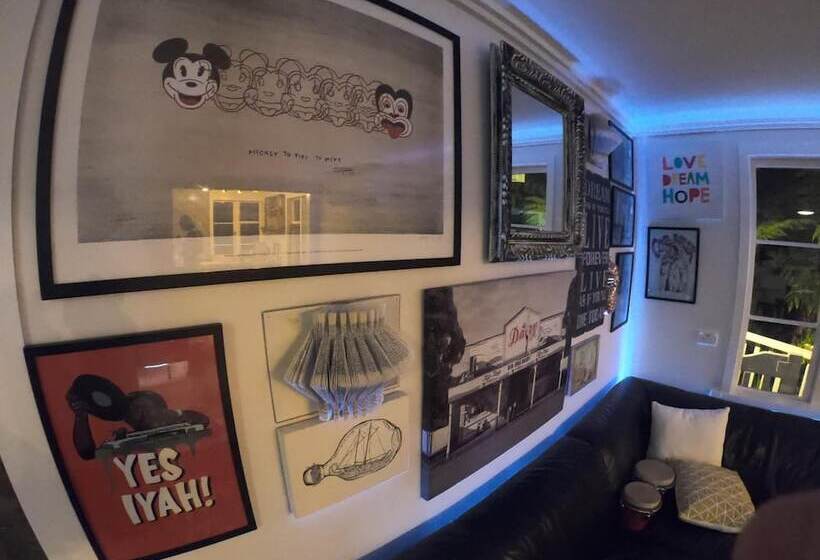 Hekerua Lodge Backpackers Hostel Waiheke Island