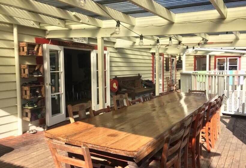 Hekerua Lodge Backpackers Hostel Waiheke Island