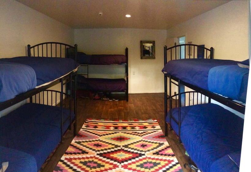 Hekerua Lodge Backpackers Hostel Waiheke Island