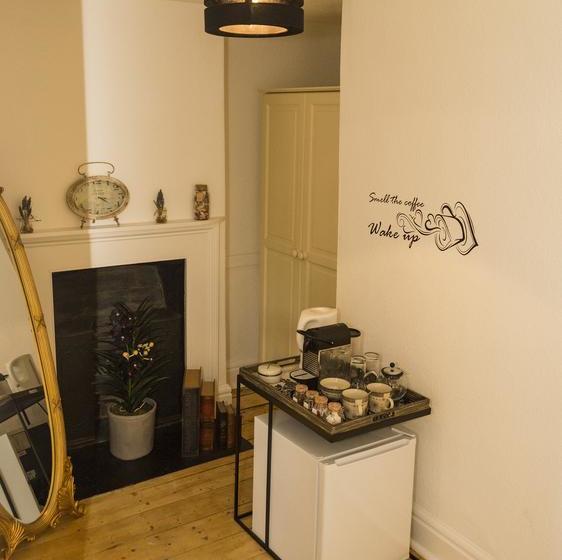 هتل Apple Tree Inn