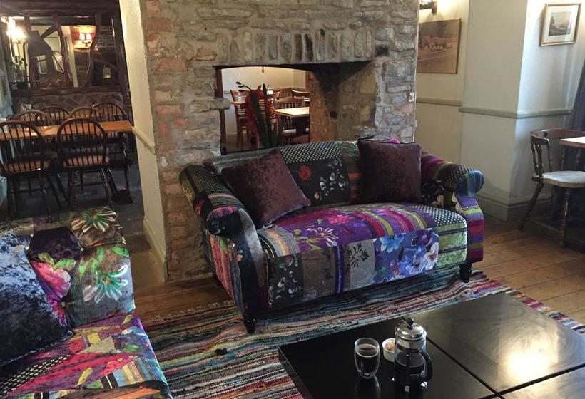 هتل Apple Tree Inn