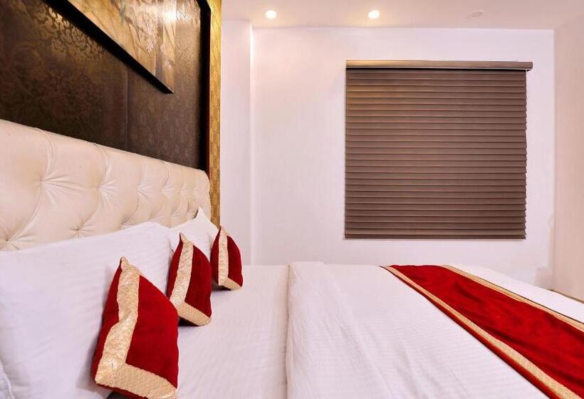 בית מלון כפרי Mgm Residency