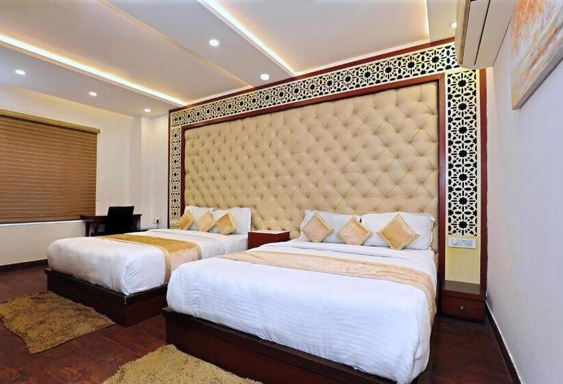 בית מלון כפרי Mgm Residency