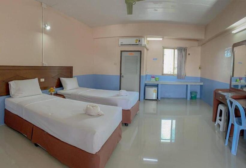 בית מלון כפרי Station