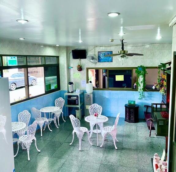 בית מלון כפרי Station