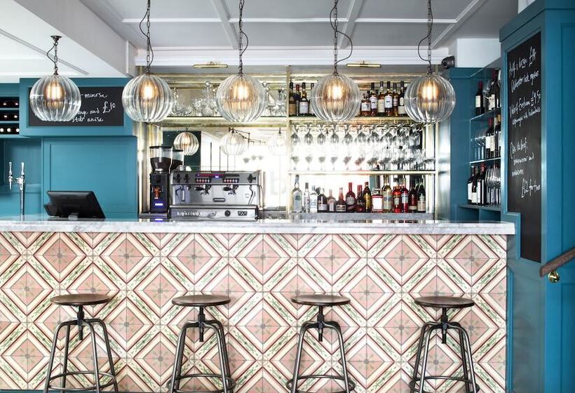 Отель The Bower House, Restaurant & Rooms