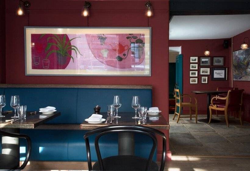 Отель The Bower House, Restaurant & Rooms