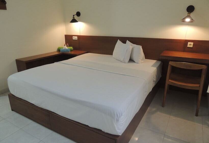 Hotell Wisma Tamu Uksw Guest House