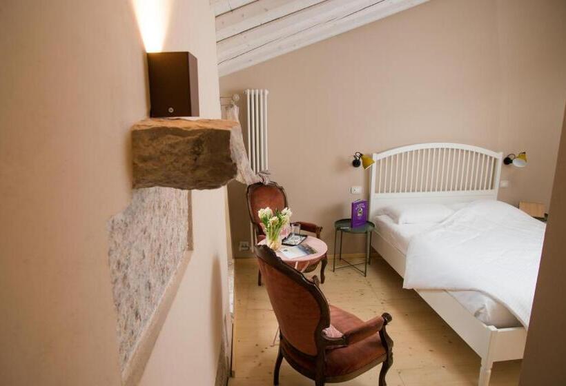 Porta Della Torre Bed & Breakfast