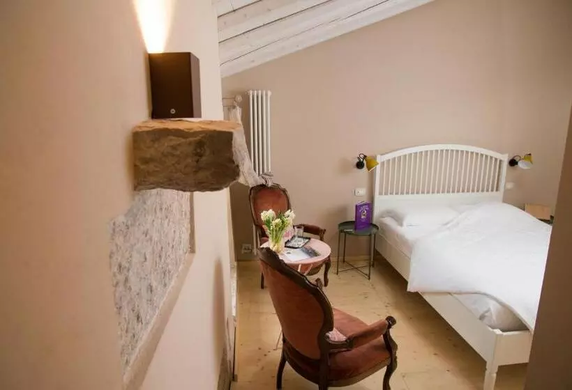 Porta Della Torre Bed & Breakfast