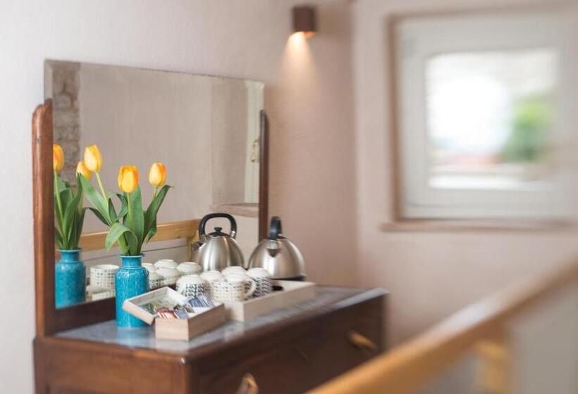 Porta Della Torre Bed & Breakfast