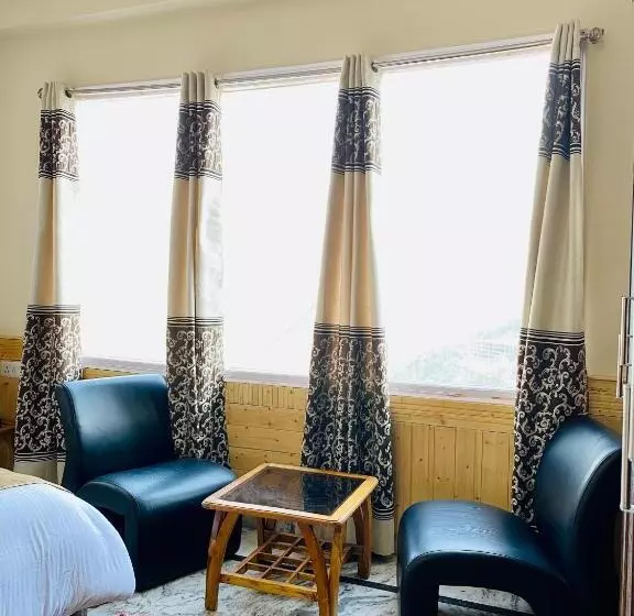 Aamiaismajoitus (B&B) Sai Cottage Shimla