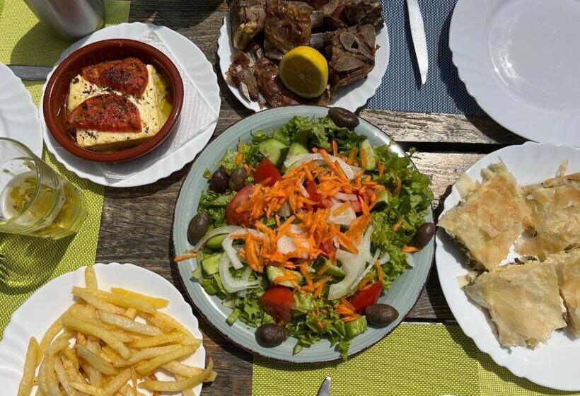 Elbasan Backpacker Hostel