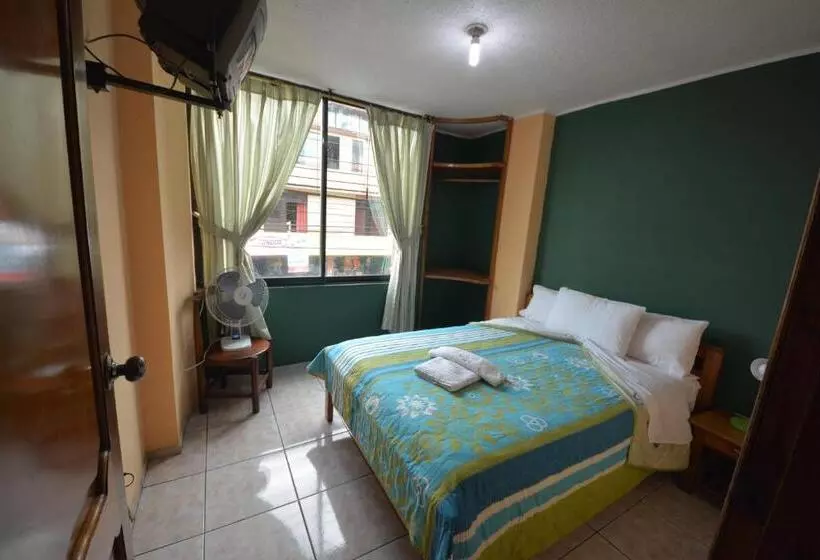 هتل Hostal Puyo
