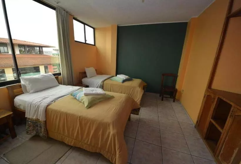 هتل Hostal Puyo