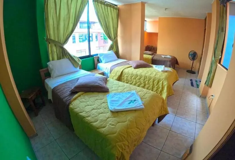 هتل Hostal Puyo