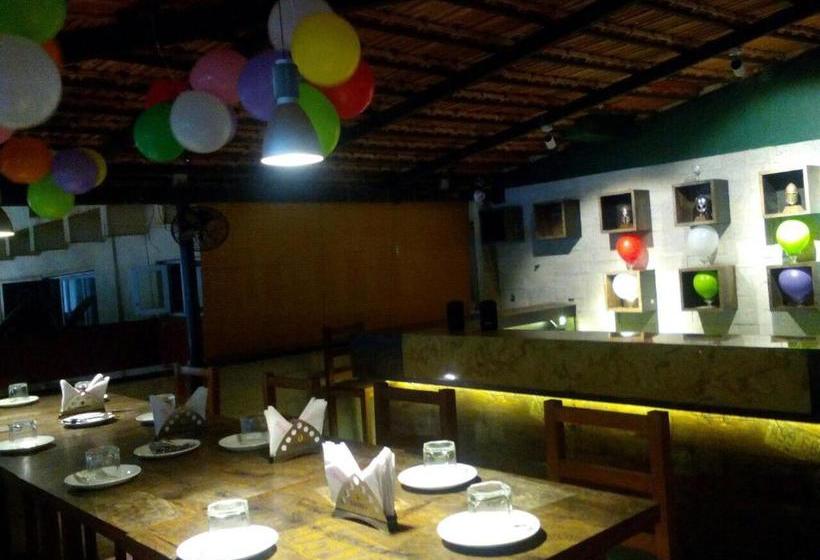 فندق Navaratna Palace