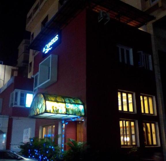 فندق Navaratna Palace