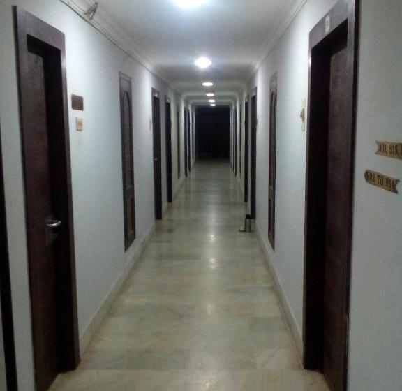 فندق Navaratna Palace