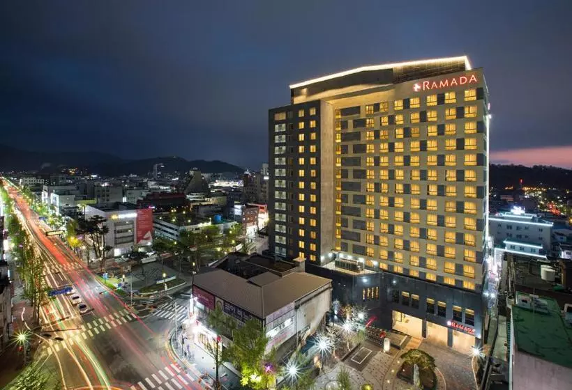 هتل Ramada By Wyndham Jeonju