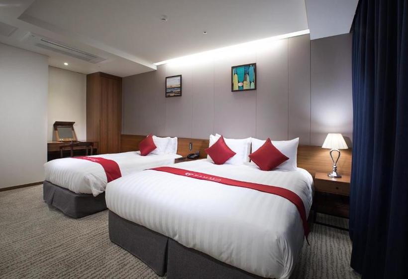 هتل Ramada By Wyndham Jeonju