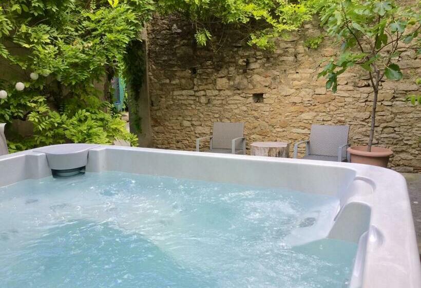 Maison De Maître à Bram # Jacuzzi