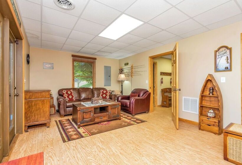 Appalachian Mtn Cabin Near New River State Park!