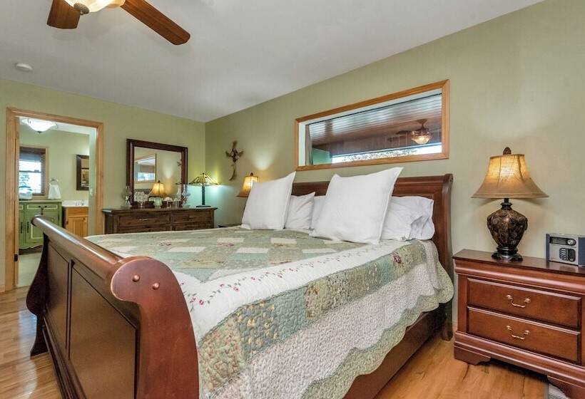 Appalachian Mtn Cabin Near New River State Park!