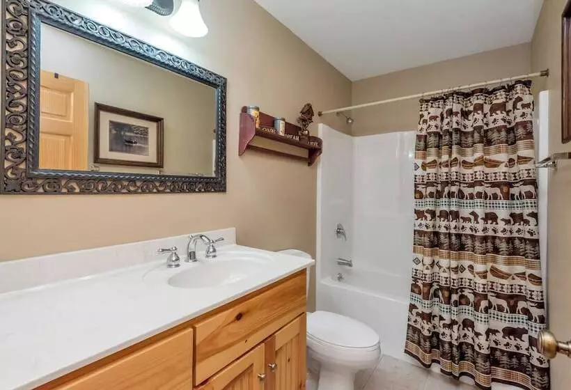 Appalachian Mtn Cabin Near New River State Park!