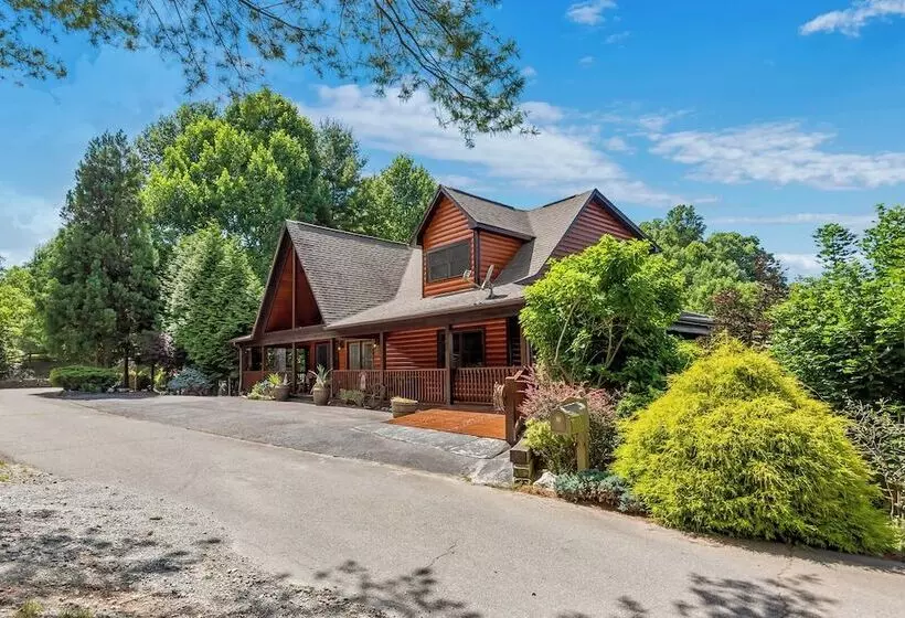 Appalachian Mtn Cabin Near New River State Park!