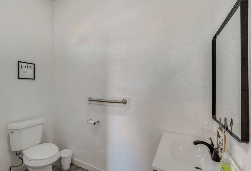 Centrally Located Lodi Home: Walk Downtown!