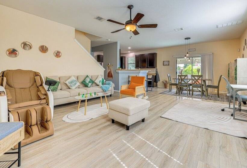 Colorful Kyle Home W/ Pool Access: Pets Welcome!