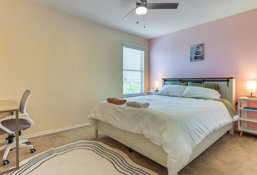 Colorful Kyle Home W/ Pool Access: Pets Welcome!