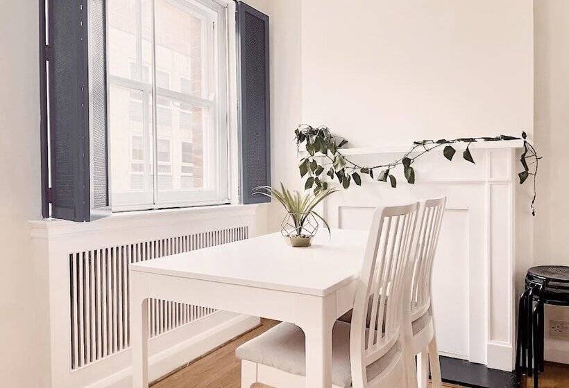 هتل Heart Of London Suites