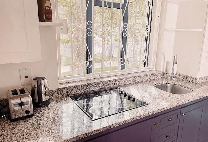 هتل Heart Of London Suites