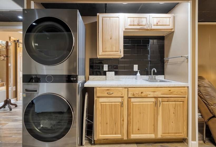 Asheville Sunset 10min To Asheville + Ping Pong