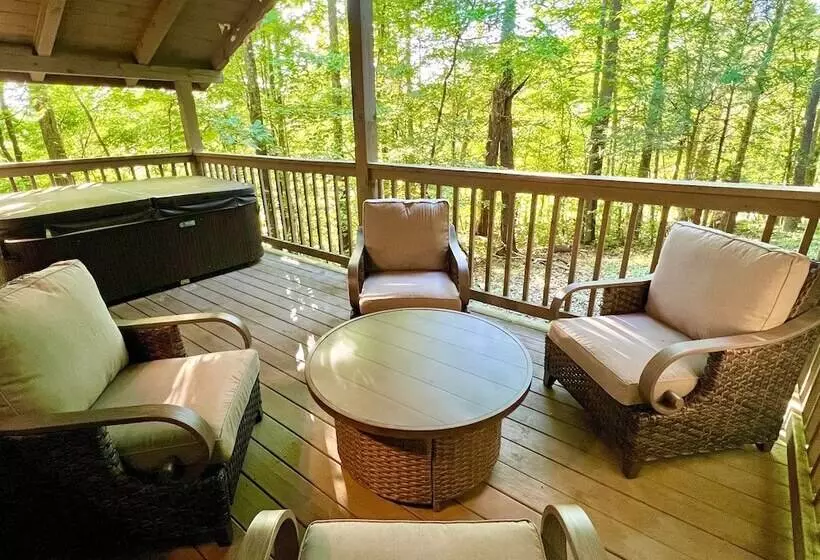 Light N Bug Bungalow