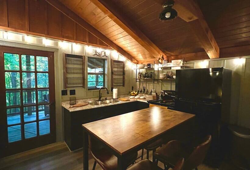 Light N Bug Bungalow