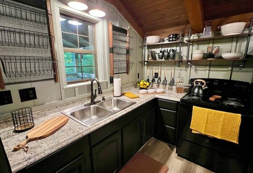 Light N Bug Bungalow