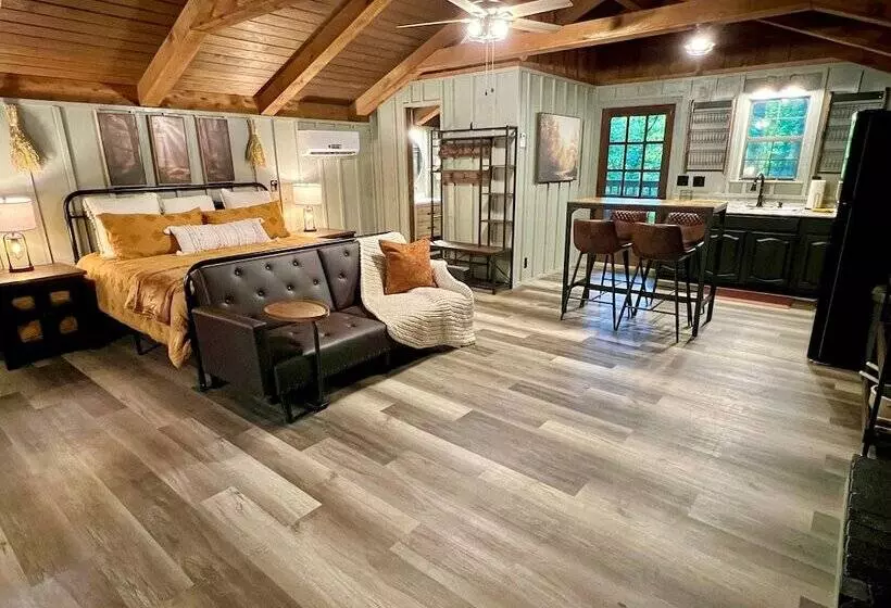 Light N Bug Bungalow