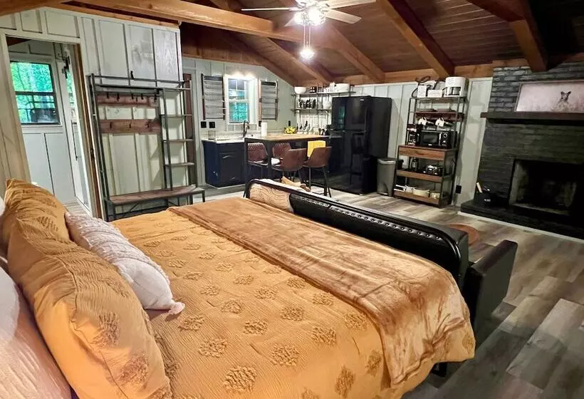 Light N Bug Bungalow