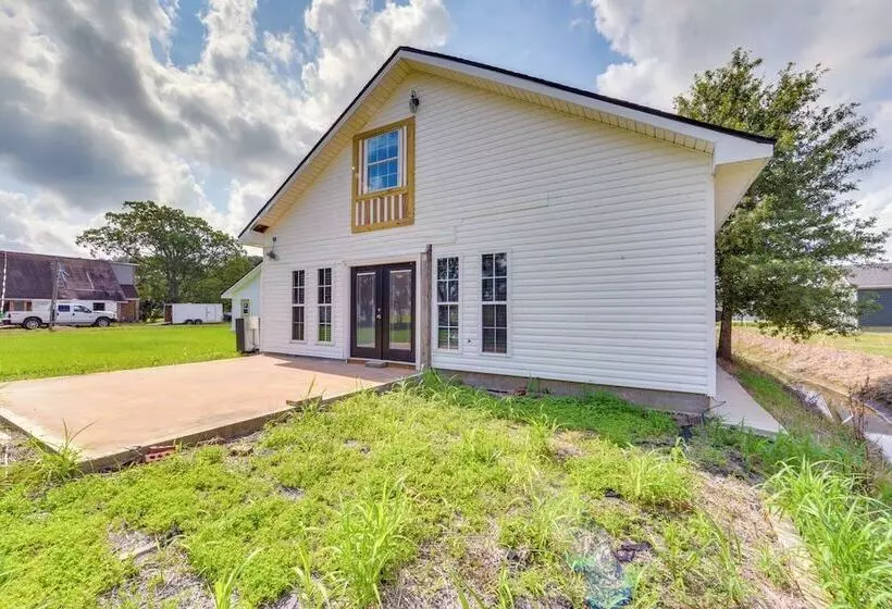 Group Friendly Louisana Hideaway: Hunt & Fish!